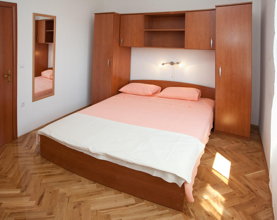 Yacht Beach Apartments Kaštela Chambre photo