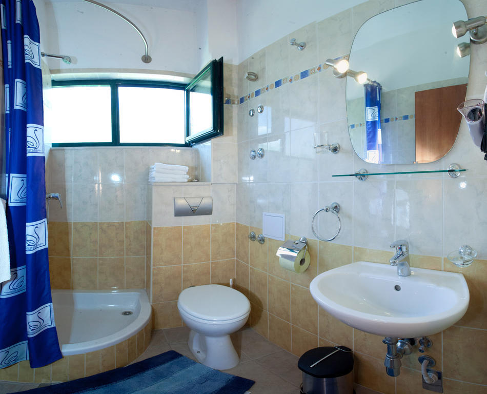 Yacht Beach Apartments Kaštela Chambre photo