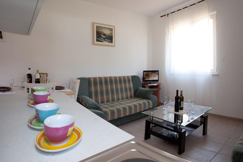 Yacht Beach Apartments Kaštela Chambre photo