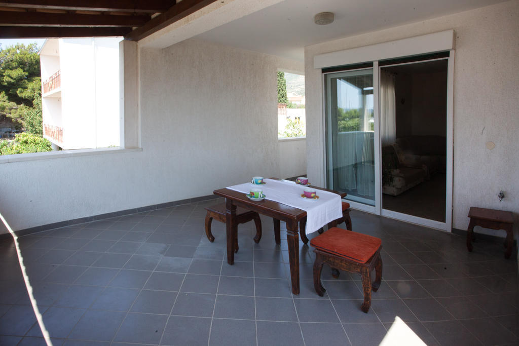 Yacht Beach Apartments Kaštela Extérieur photo