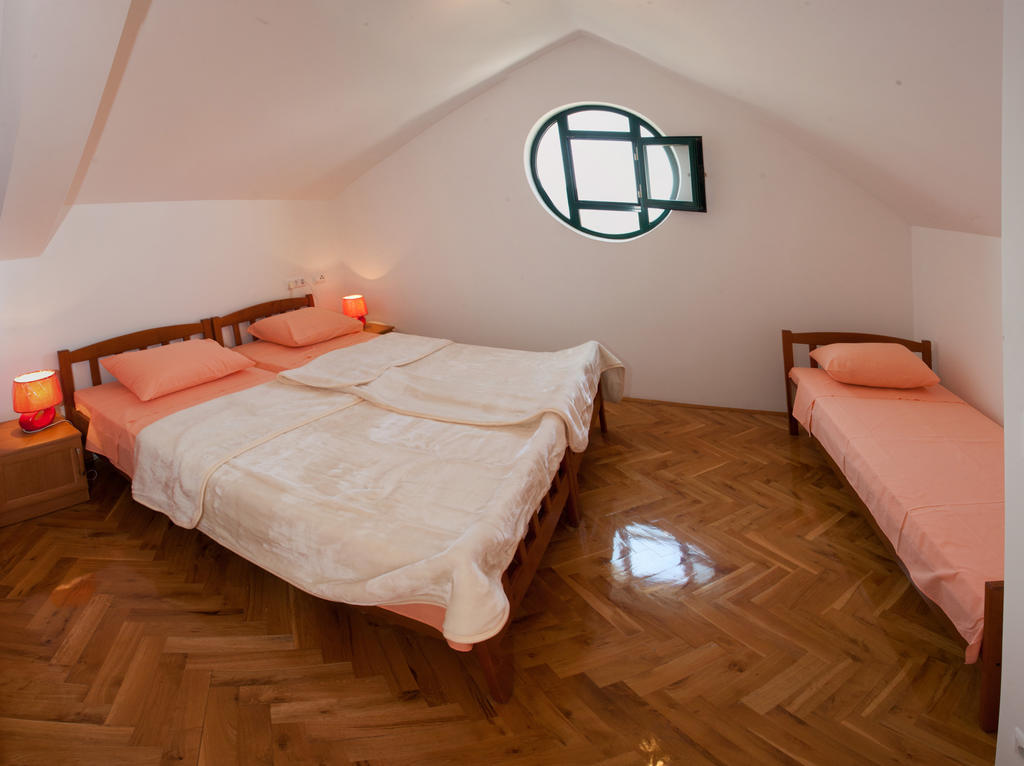 Yacht Beach Apartments Kaštela Chambre photo
