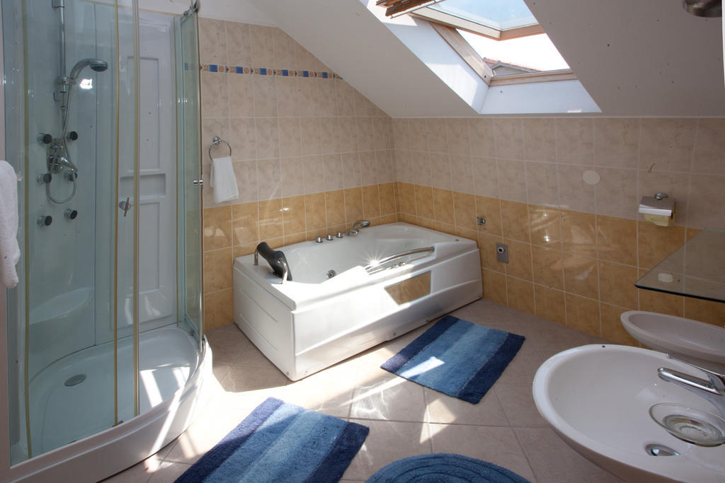 Yacht Beach Apartments Kaštela Extérieur photo