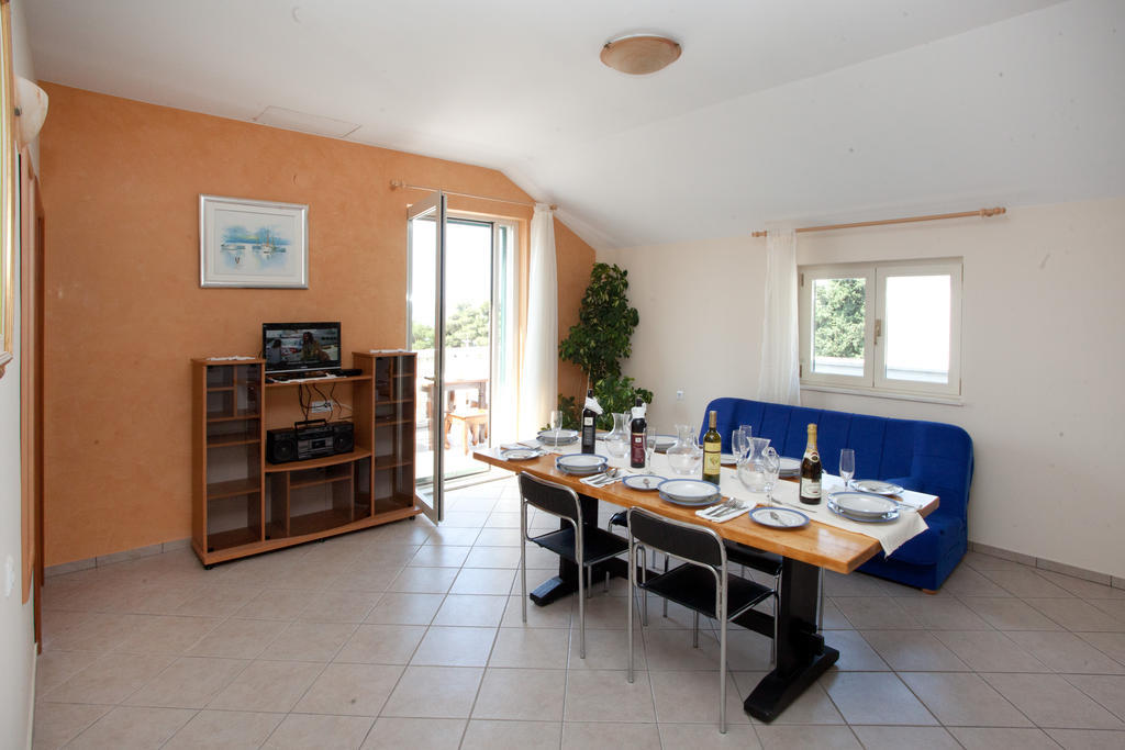 Yacht Beach Apartments Kaštela Chambre photo