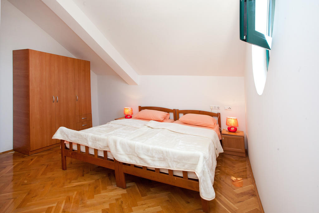 Yacht Beach Apartments Kaštela Chambre photo