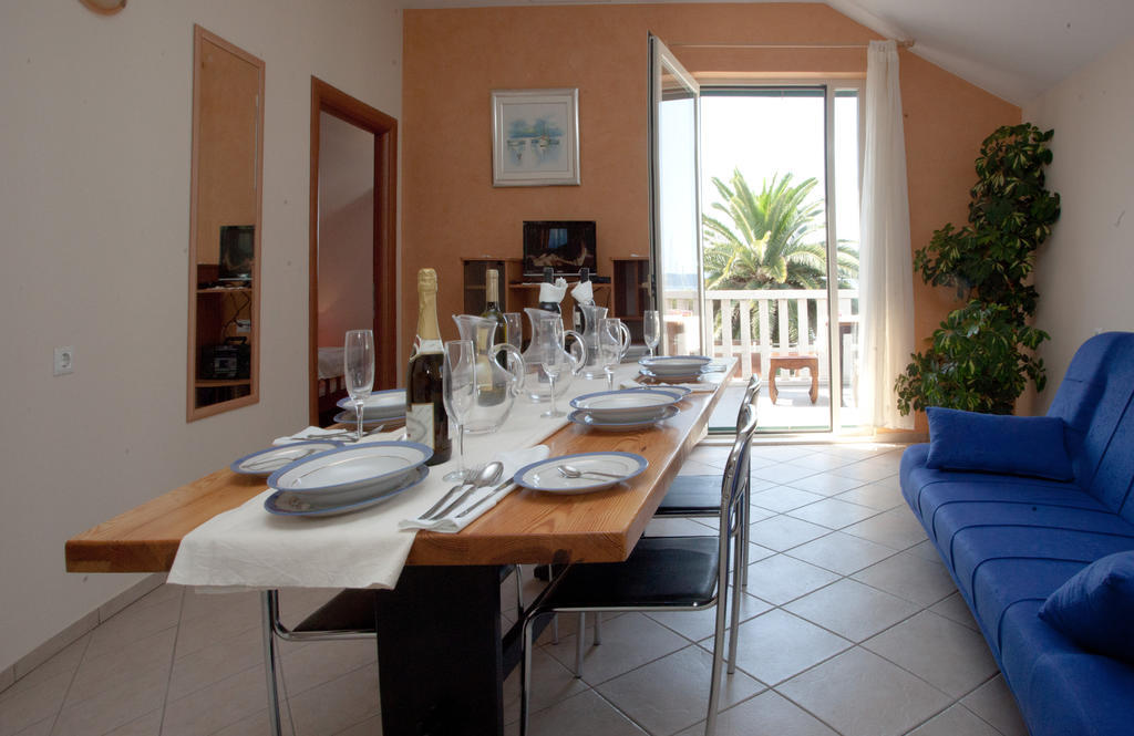 Yacht Beach Apartments Kaštela Chambre photo